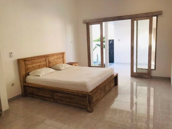 Beautiful 2 Bedroom New Villa in Padonan, Canggu, 10 minutes to Berawa Beach