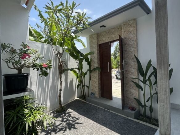 Beautiful 2 Bedroom New Villa in Padonan, Canggu, 10 minutes to Berawa Beach